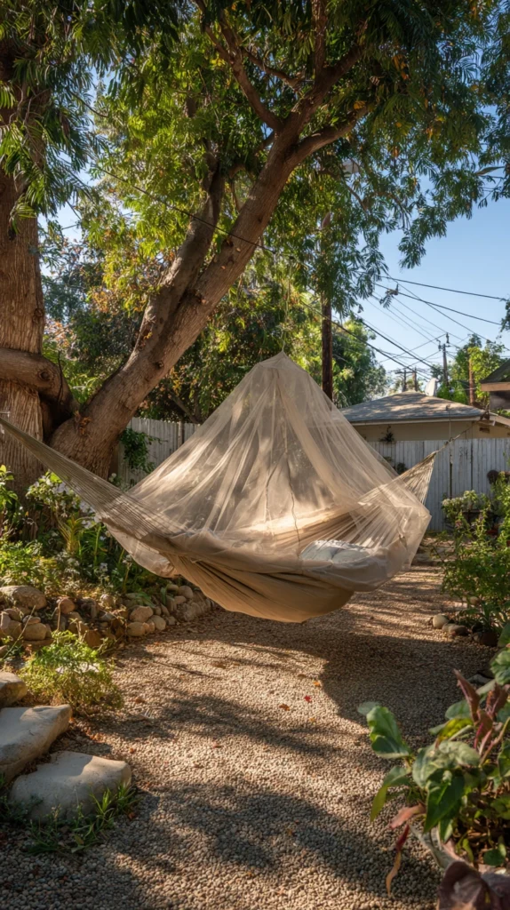 15 Relaxing Swing and Hammock Ideas for a Cozy Backyard 12 cg 11