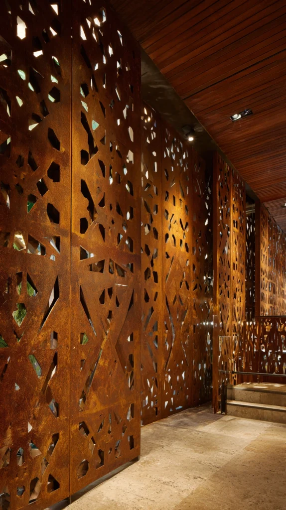 15 Outdoor Feature Wall Ideas That Steal the Show 3 ce 2